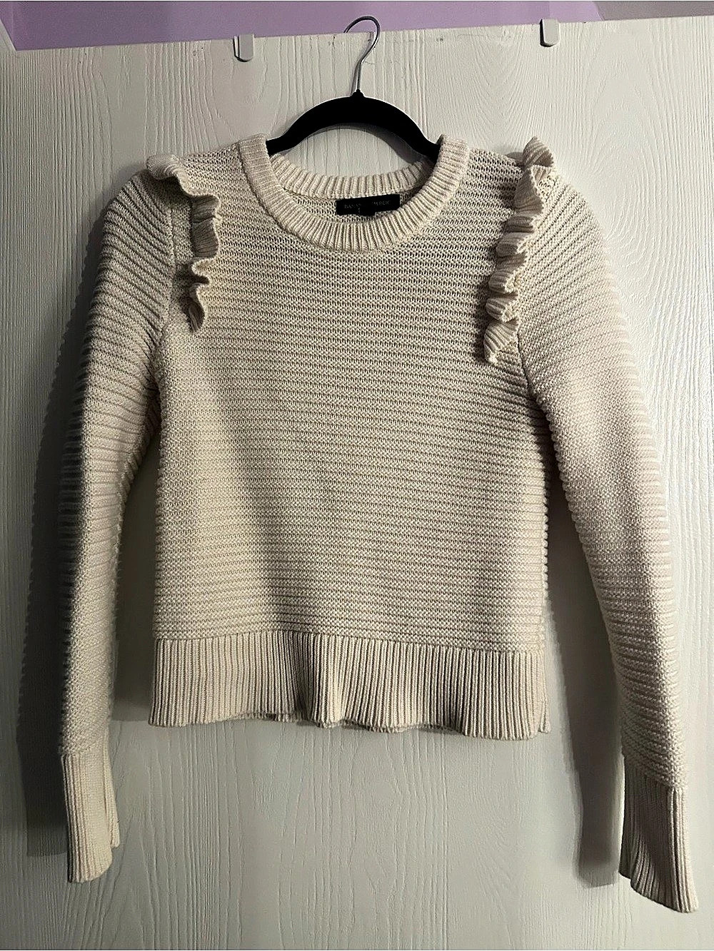 Banana Republic Ruffle Shoulder Sweater in Cream Size XS